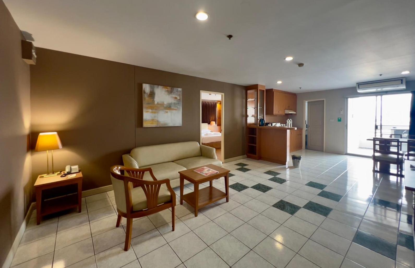 Bu Place Hotel Бангкок Экстерьер фото