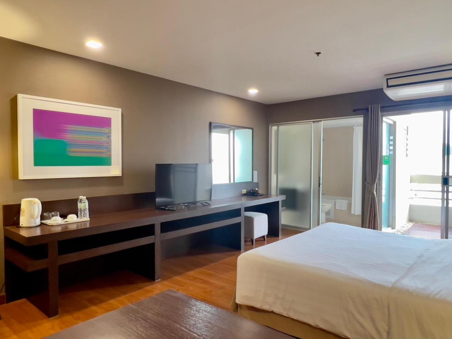 Bu Place Hotel Бангкок Экстерьер фото